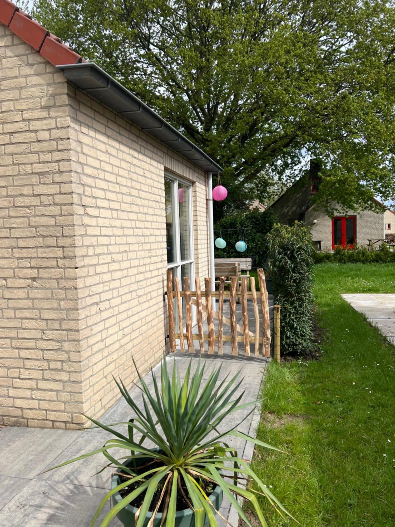 Wellness Huisje 52 Ewijk Buitenkant foto